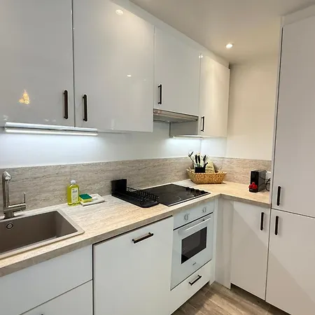 Апартаменти Terrasse & Calme 8 Min Garage Prive Антіб